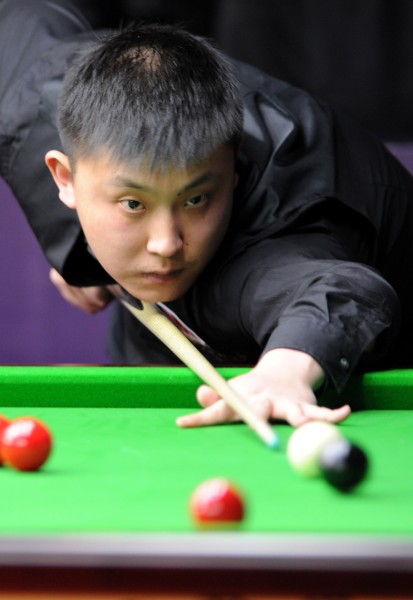 只有一名外 只有一名外